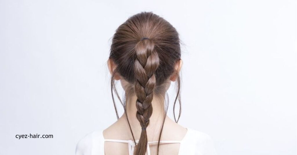 三つ編みヘアスタイル完全ガイド|種類、作り方、アレンジ法を徹底解説 10 高めポニーテール三つ編み